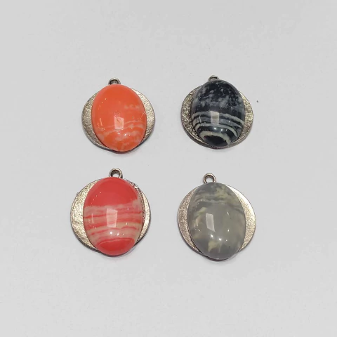 Dije Ovalado con aplique en el centro x unidad - comprar online