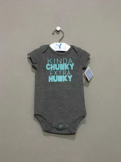 Body bebê Cinza Okie Dokie