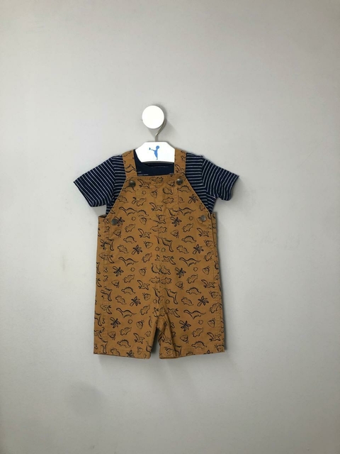 Jardineira Sarja Caramelo e Camiseta Carter's