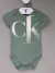 Dupla de Body Calvin Klein Novo - Cresci Voando - Brechó Infantil Online