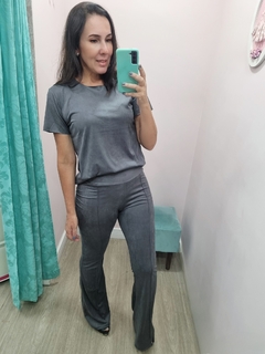 Conjunto Flare Suede na internet