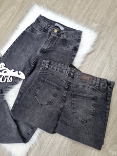 Calça Jeans Skinny na internet