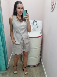 Conjunto Colete + Shorts na internet