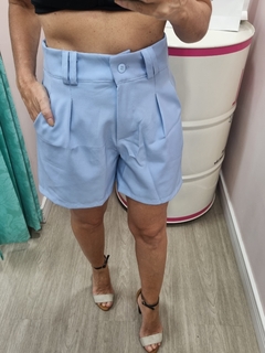 Conjunto Colete + Shorts na internet