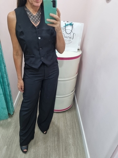 Conjunto Colete + Calça na internet