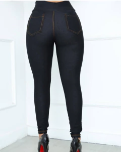 Legging em Malha (imita jeans) Preto na internet