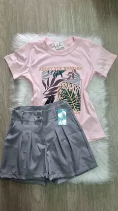Shorts Roses na internet