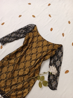 Vestido curto de renda e cetim preto e dourado - M/G na internet