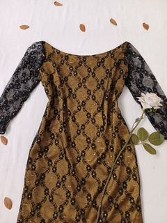Vestido curto de renda e cetim preto e dourado - M/G - comprar online