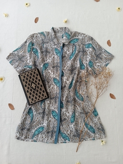 Imagem do Camisa vintage arabescos Paisley - G