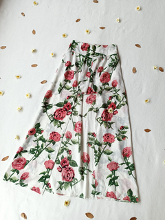 Saia longa com shorts branca floral - P/M