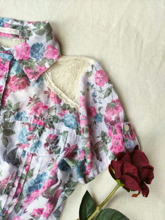 Imagem do Blusa cropped camisa de amarrar rosa floral - P