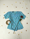 Blusa azul floral verdinha levinha - GG