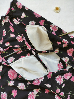 Vestido preto floral godê - P