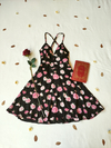Vestido preto floral godê - P