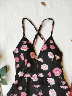 Vestido preto floral godê - P - comprar online