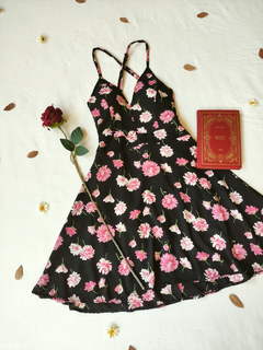 Vestido preto floral godê - P - comprar online