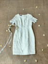 Vestido midi branco off white de renda tubinho - P