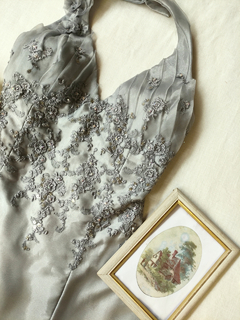 Imagem do Vestido cinza claro de organza com renda bordada - M