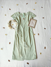 Vestido midi verde bordado a mão espelho vintage e flores - M