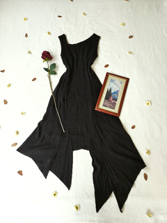 Vestido preto assimétrico Rubinella - P