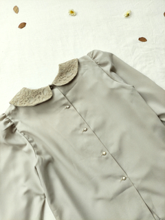 Blusa bege vintage mangas bufantes - GG - loja online