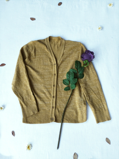 Imagem do Cardigã tricot amarelo mostade de botões - P