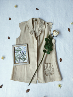 Colete camisa bege vintage bordada - P - comprar online