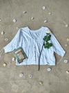 Blusa branca de algodão e rendinhas e botões - XG