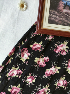 Saia vintage preta longa floral - PP na internet