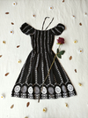 Vestido midi preto estilo camponesa preto/branco - P