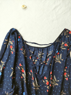 Blusa azul marinho de florzinhas - G - loja online