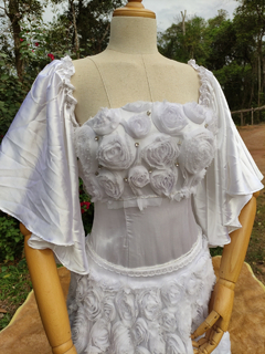 Vestido noiva rosas tule e voil branco cetim - P/PP - loja online