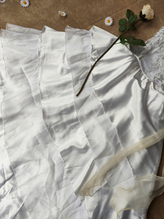 Imagem do Vestido noiva de tule branco e voil e cetim - M