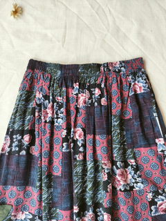 Saia midi/super midi azul floral vintage - P/M - comprar online