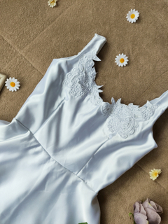 Vestido de noiva elegante branco evasê - G