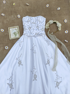 Imagem do Vestido noiva bordado, sem alças princesa - M
