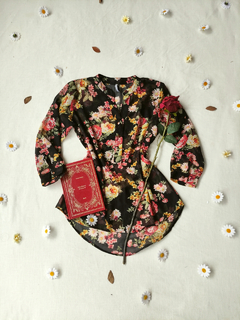 Camisa preta de voil floral - M