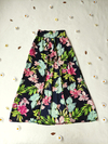 Saia shorts longa mullet marinho floral -M