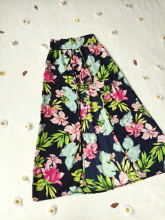 Saia shorts longa mullet marinho floral -M