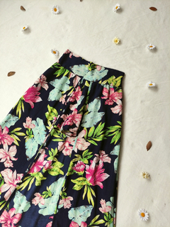 Saia shorts longa mullet marinho floral -M - comprar online