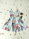 Vestido azul claro floral princesa - P