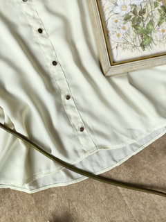 Blusa off white mangas flares delicada - M - Themargare