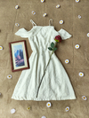Vestido off white floral em relevo ciganinha - P