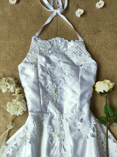 Vestido de noiva branco bordado com pedrarias - PP na internet