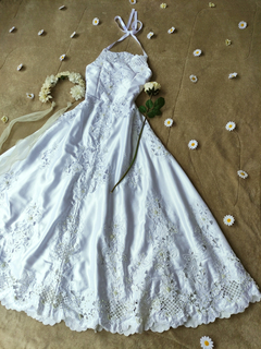 Vestido de noiva branco bordado com pedrarias - PP