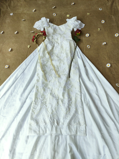 Vestido de noiva vintage com cauda longa - P