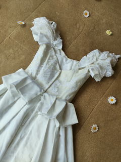Vestido de noiva vintage com cauda longa - P na internet