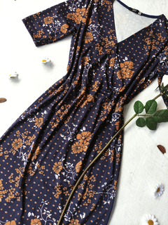 Vestido midi marinho floral - P - loja online