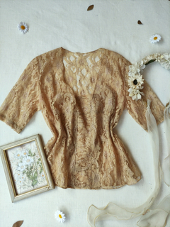 Blusa bege de renda romântica - M - loja online